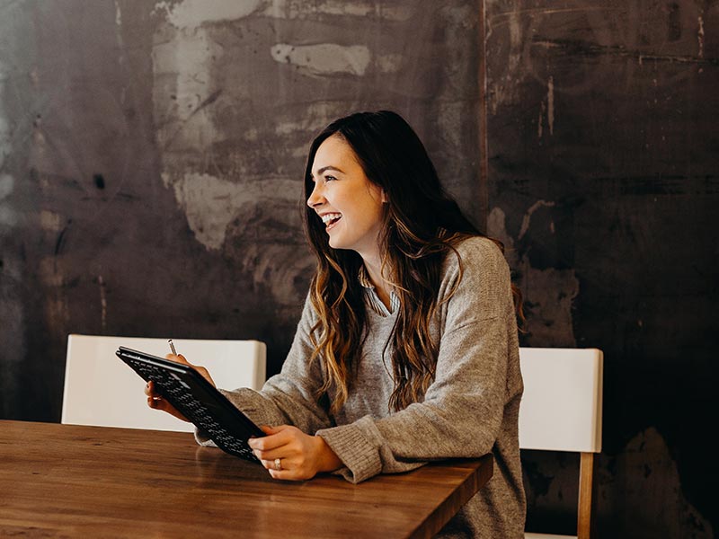 The Ultimate Guide to Monetizing Your Niche Website in 2025